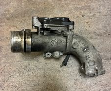 Genuine Renault 1.5 dCi Valeo EGR Valve & Intake Pipe Housing 8200614985