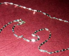 Vintage 9ct White Gold Necklace-Unisex