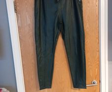 New Look Faux Leather  Leggins. S.18.    .B.N.W.T.