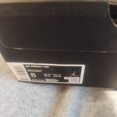 Air Jordan 1 Mid UK 5.5 EUR39