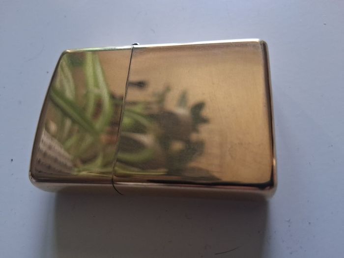 Solid Brass Zippo 1995 lighter unfired