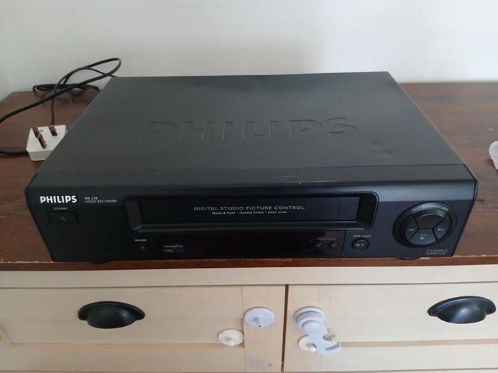 phillips vhs player
