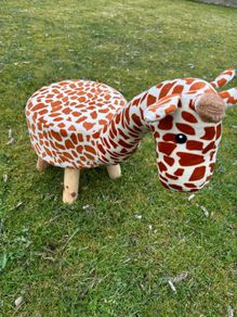 Giraffe Stool
