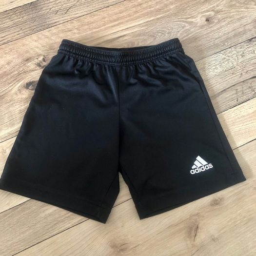 Adidas shorts size 7/8 years old