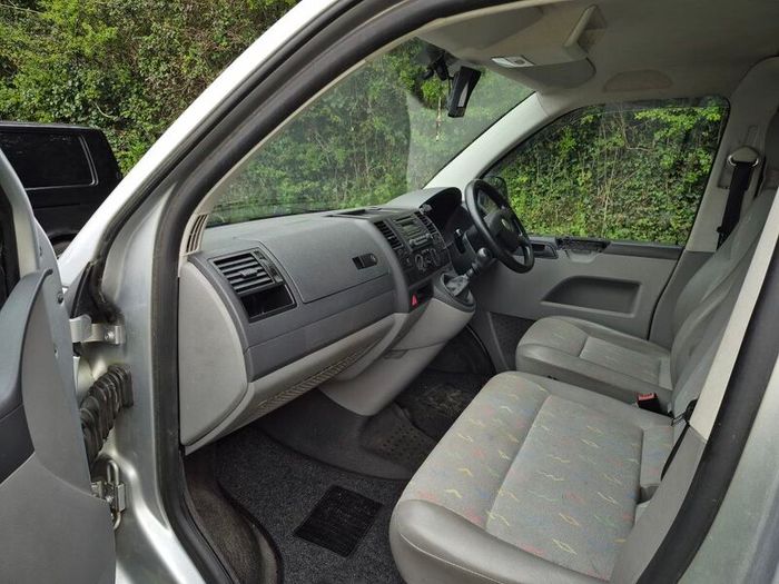 vw transporter t5 2.5 130bhp 2009