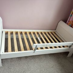 mia cot bed mamas and papas