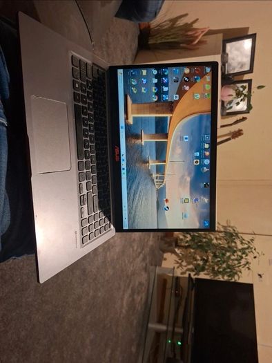 Asus Vivobook