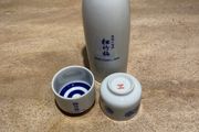 Sho Chiku Bai vintage 1959s complete sake decanter set