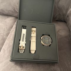 Garmin Fenix 8 43mm AMOLED Sapphire GPS Watch - Soft Gold/Limestone - Brand New