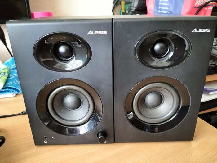 Alesis Elevate 3 Mkii