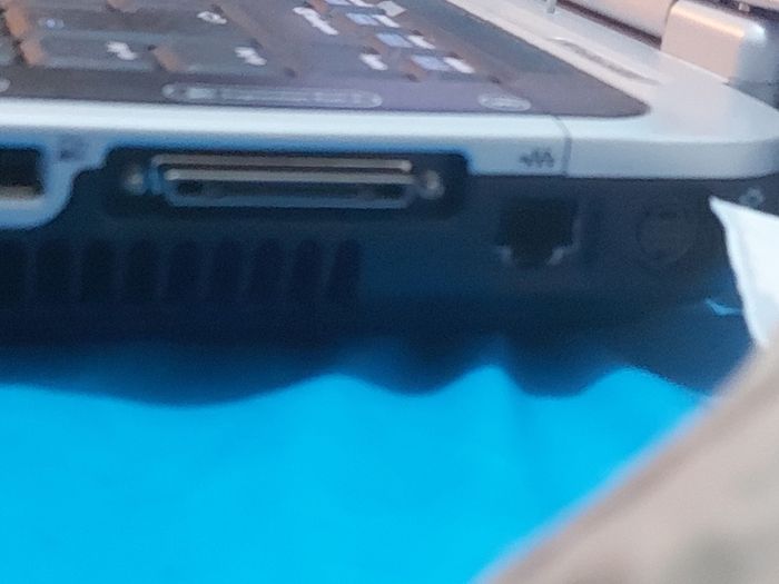 HP Pavilion zv6000, .5GB Ram, 60GB HDD, Original Windows XP, Real Genuine Vintage Laptop in excellent condition