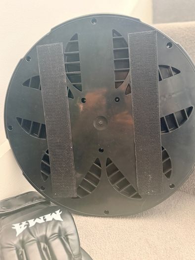 Wall boxing machine