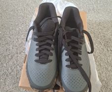 Giro Clutch Gravel shoes Size 8