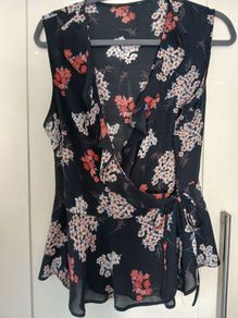 Black floral top