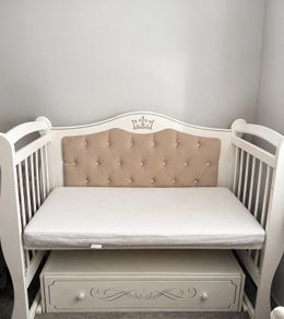 baby cot