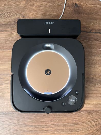 iRobot Braava jet m6 Smart Robot Mop + Accessories