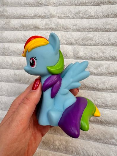 My Little Pony Rainbow Dash Night Light Colour Changing Hasbro approx. 12.5 cm. Used Please see photos