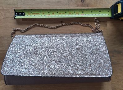 Pennys clutch bag
