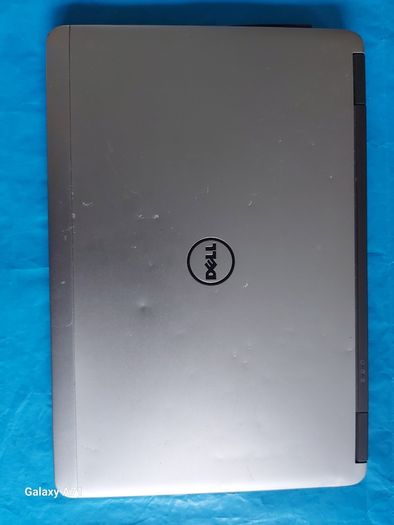 Dell Latitude E7240 for Parts, not working