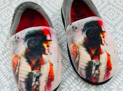 Star Wars boys slippers Size 11