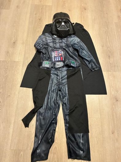 Halloween costume - Star Wars / Darth  Vader aged 5-6