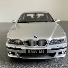 BMW M5 e39 Ottomobile 1/18 New in Box