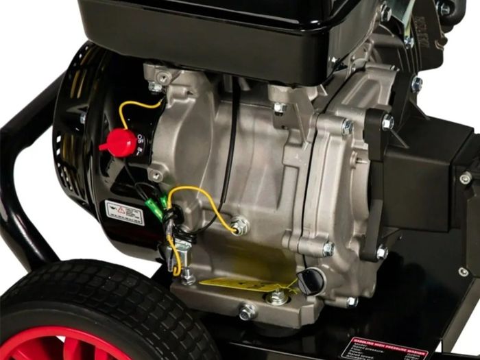 Petrol pressure washer