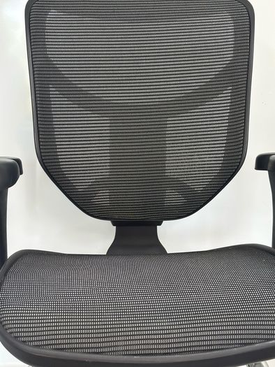 Black office chair
