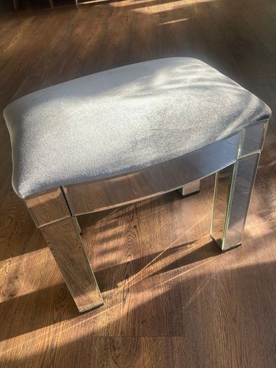 Dressing table stool