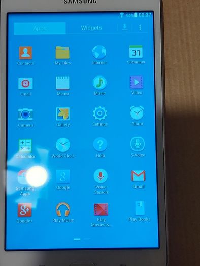 Samsung Galaxy Tab 4, White, 7 inch, 8GB, in excellent condition