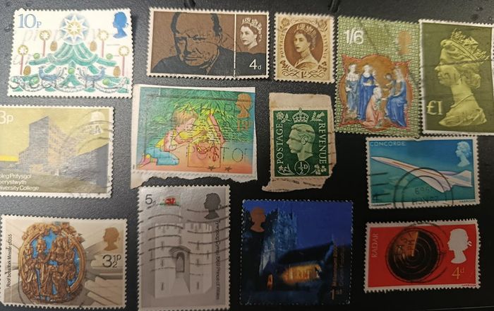 1950s 1990s Great Britain QEII History & Art