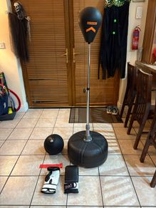 Boxing Bag Trainer, Boxing Gloves, Medicine / Slam Ball + Resistance Band, Great Condition!!!
