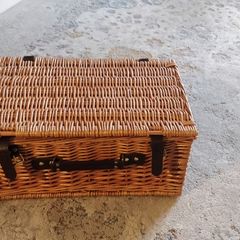 Picnic basket