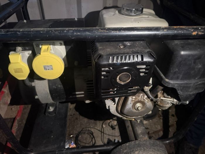 Honda GX390 Generator
