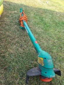 Black and Decker Strimmer