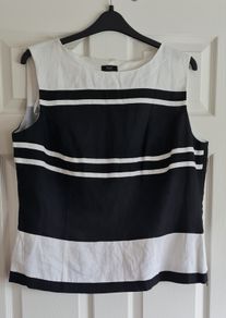 PLUS SIZE (22) F&F Linen Style Top. New