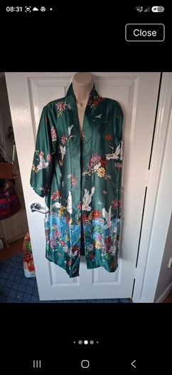 New Yumi Satin Crane Kimono Size 14