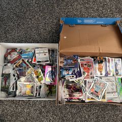 Bulk Joblot of 1000s Topps, Panini and Pokemon Cards