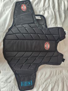 Horseriding back protector