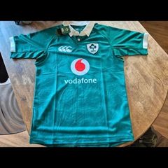 Ireland rugby jersey - Signed by Dave Kilcoyne