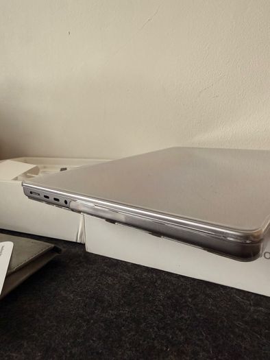 MacBook Pro 14 M2 2023 Mint Condition Model A2779