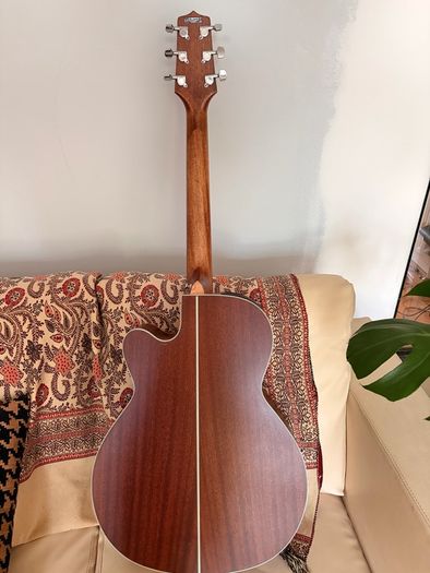 Takamine Acoustic Guitar