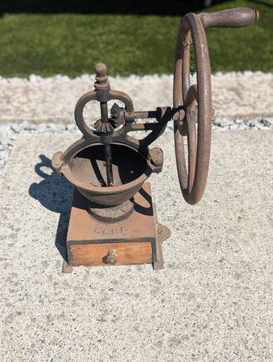 Antique Cast Iron Coffee Grinder