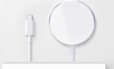 Magnetic iPhone charger