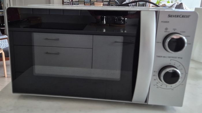 Silvercrest Microwave - Excellent condition