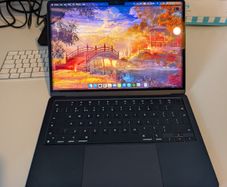 Macbook Air 13.6 / M2 / 512GB (Midnight Black)