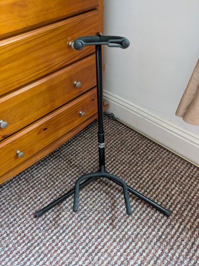 Guitar  Stand