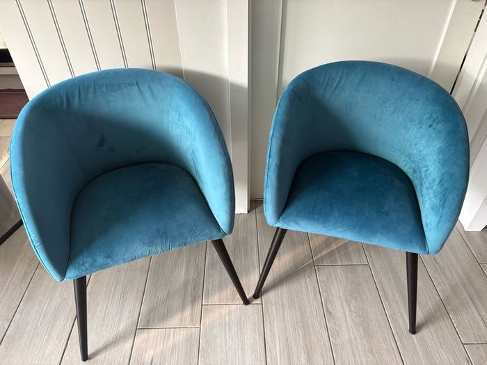 2 Blue Velvet Accent Chairs