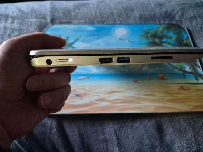 Toshiba CL10