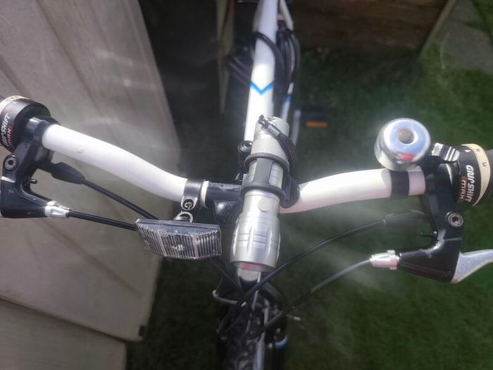 men's bike good condition equipped with extras, rear mudguard, front, rear light, pump, kickstand, lock ! no offer!